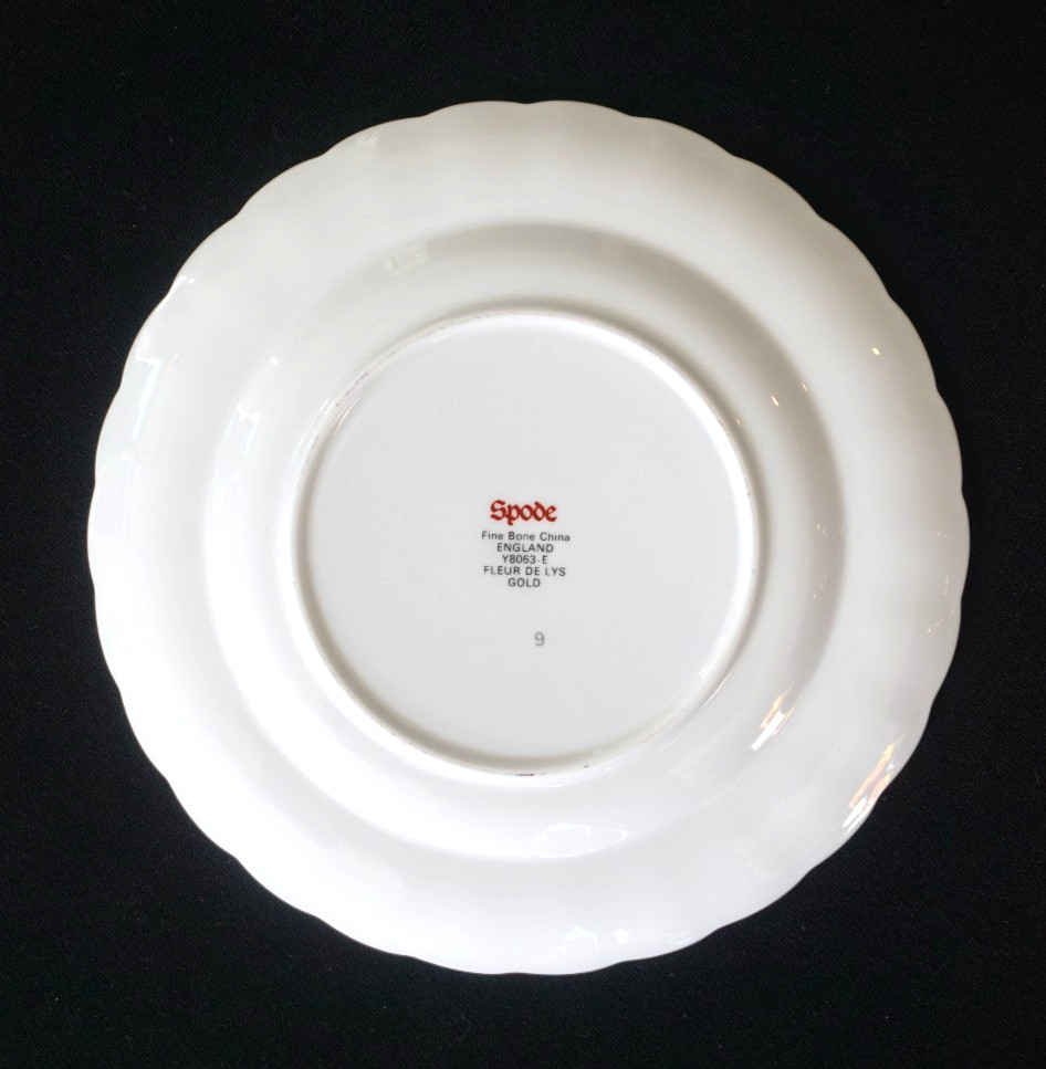 Beautiful Spode Fleur De Lys Gold Bread Plate