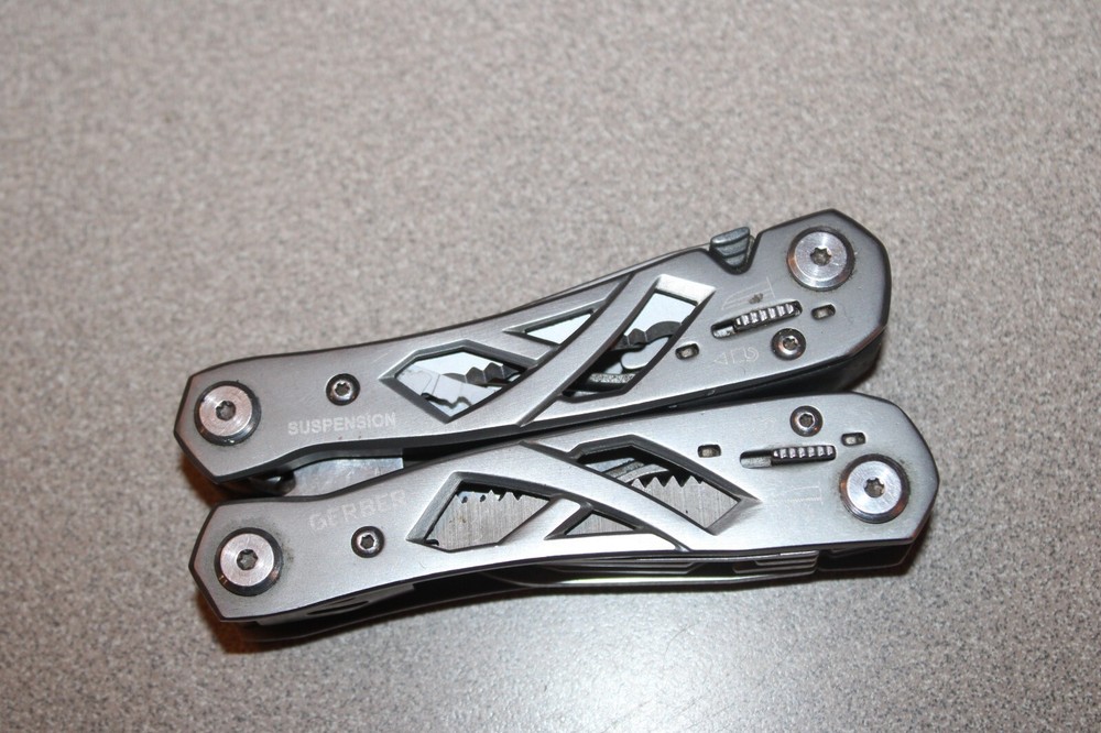 Gerber Suspension-NXT Multi-Tool 12 Tools 2 LOCKBACK BLADES 8970718E