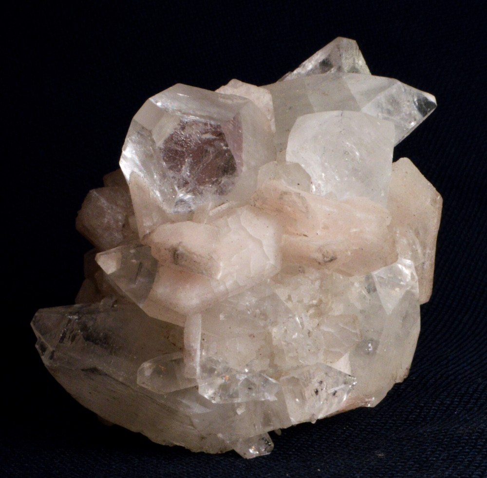 #7193 Apophyllite & Stilbite - India