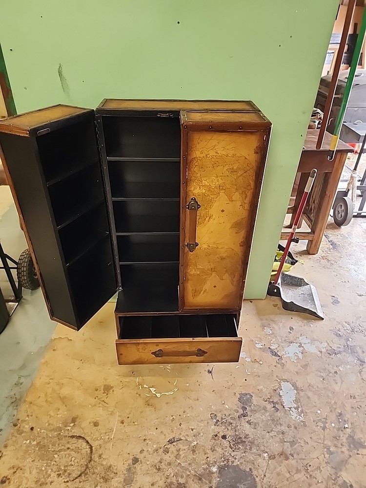 Italian Style Streamer Trunk