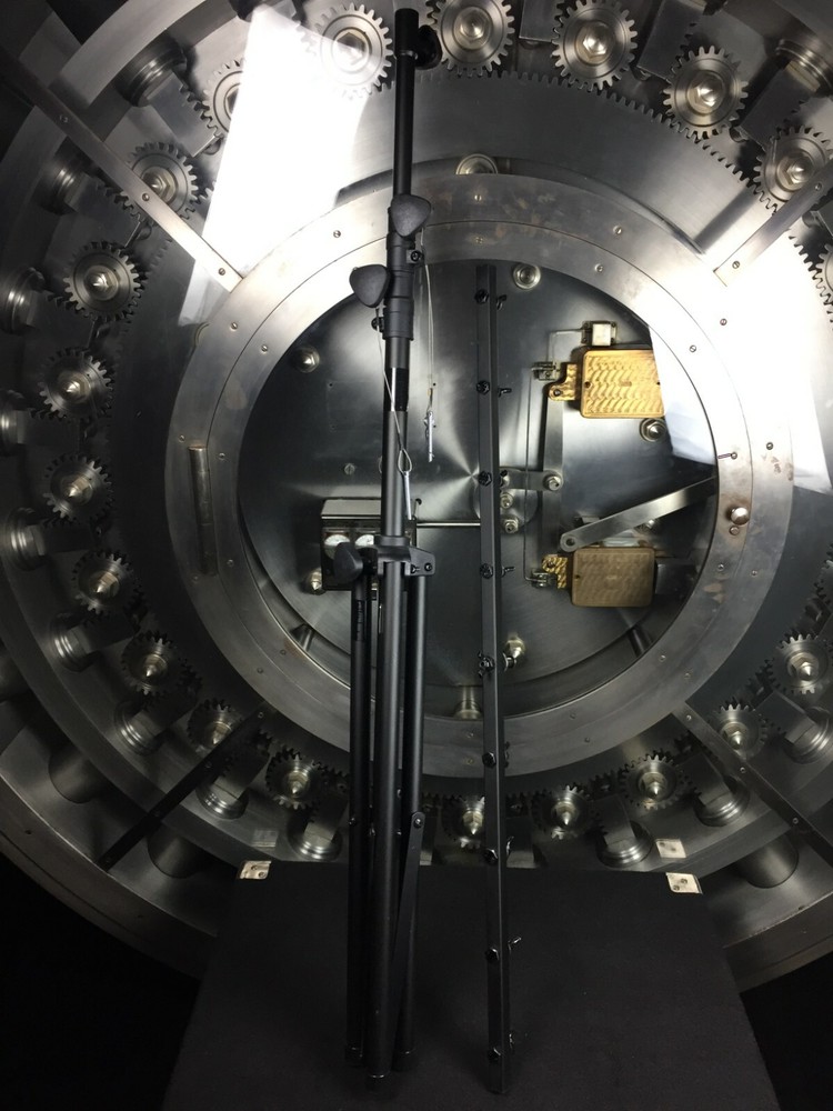 Lighting Stand For 8 Lights