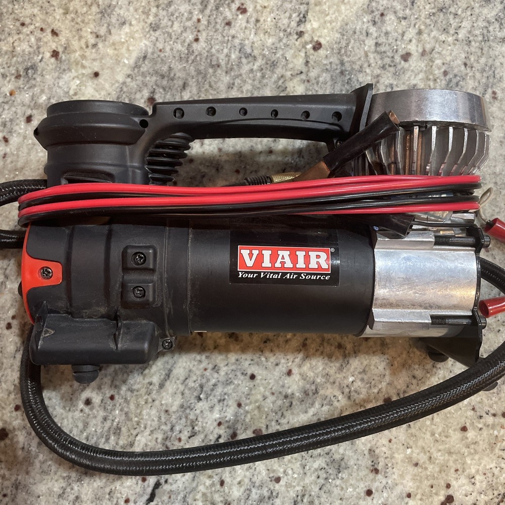 Viair 85P 12V Portable Air Compressor Kit