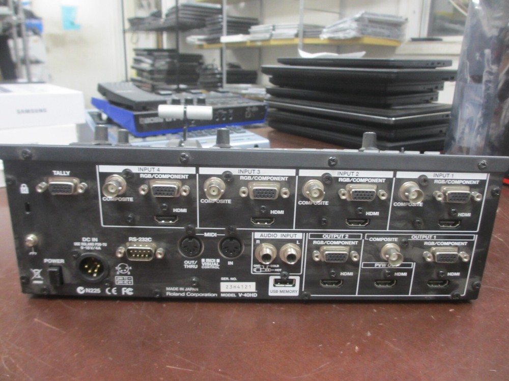 Roland V-40HD Multi-Format Video Switcher