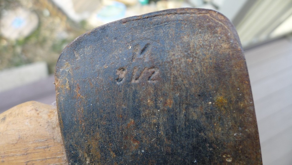 MANN COLLINS SINGLE BIT AXE