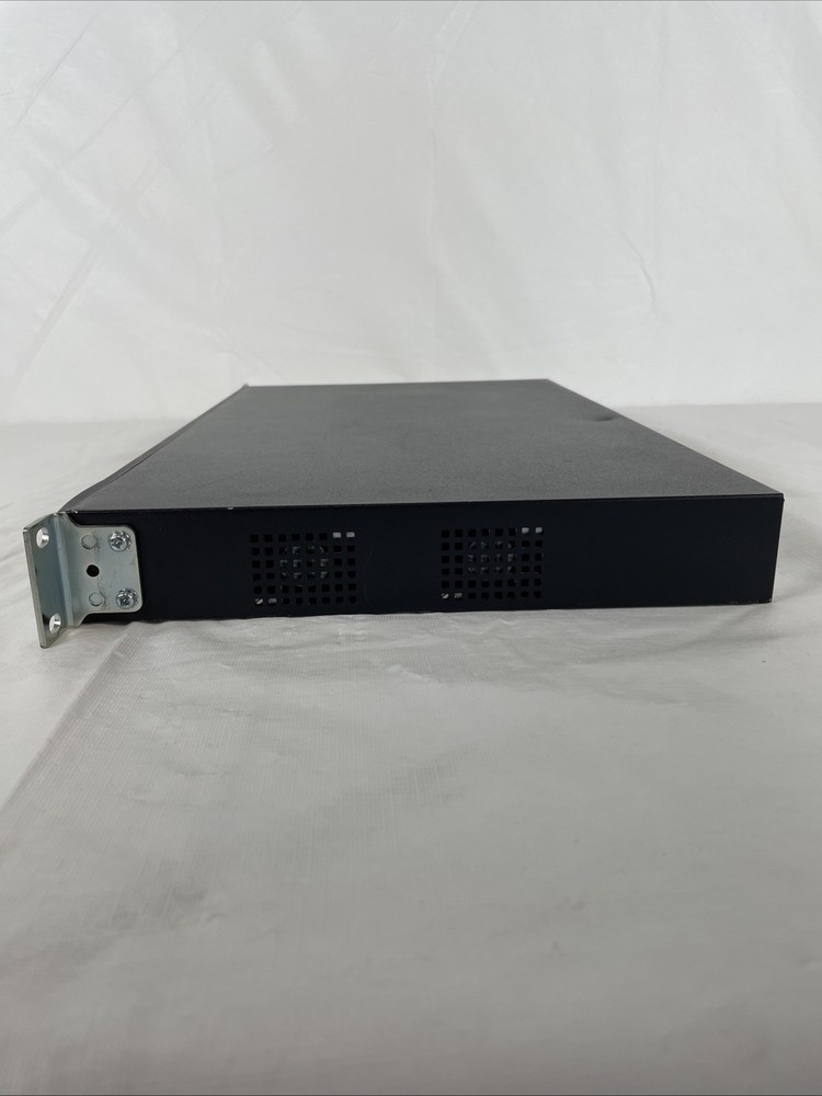 3Com Baseline Switch 2948 -SFP Plus 3CBLSG48 switch - READ