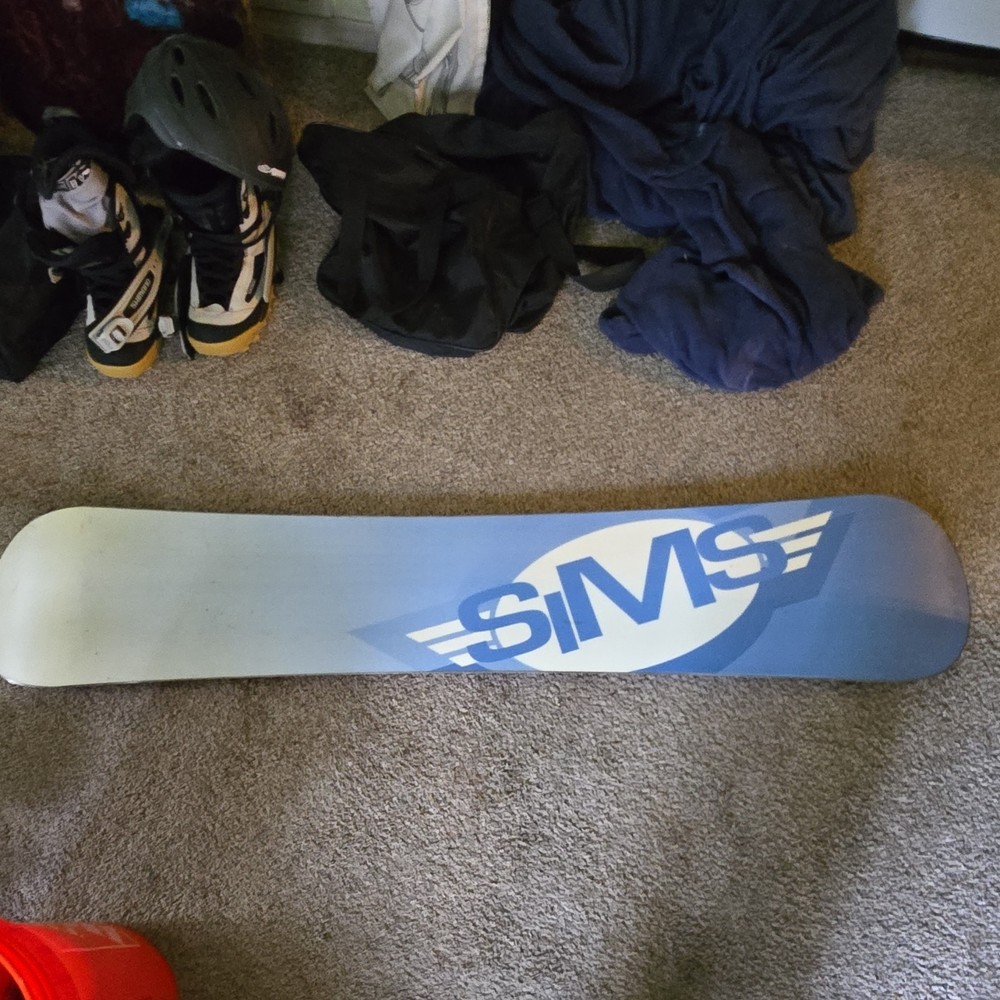 SIMS 55 Access Snowboard 155 cm Red Gray 4x4 Binding Mount Pattern