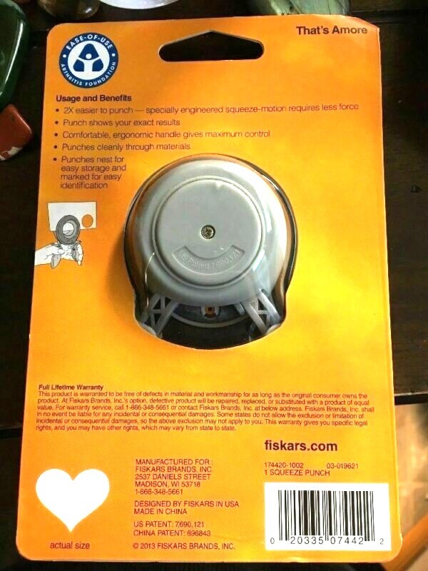 Fiskars 174420-1002 Heart Squeeze Punch