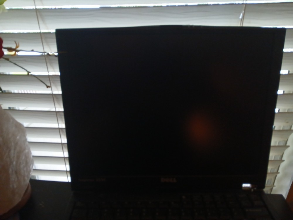 Dell Imspiron 3500 Model # Ts30t No Cord Untested