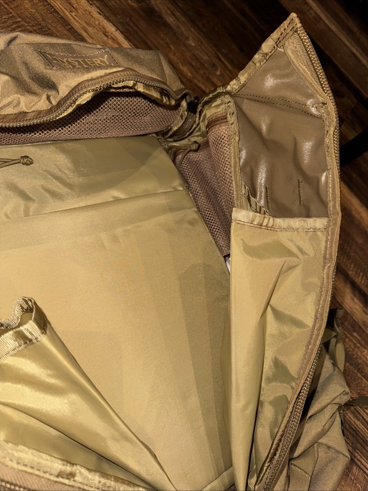 Mystery Ranch 2Day Assault Pack Backpack sz.S-M/ Coyote