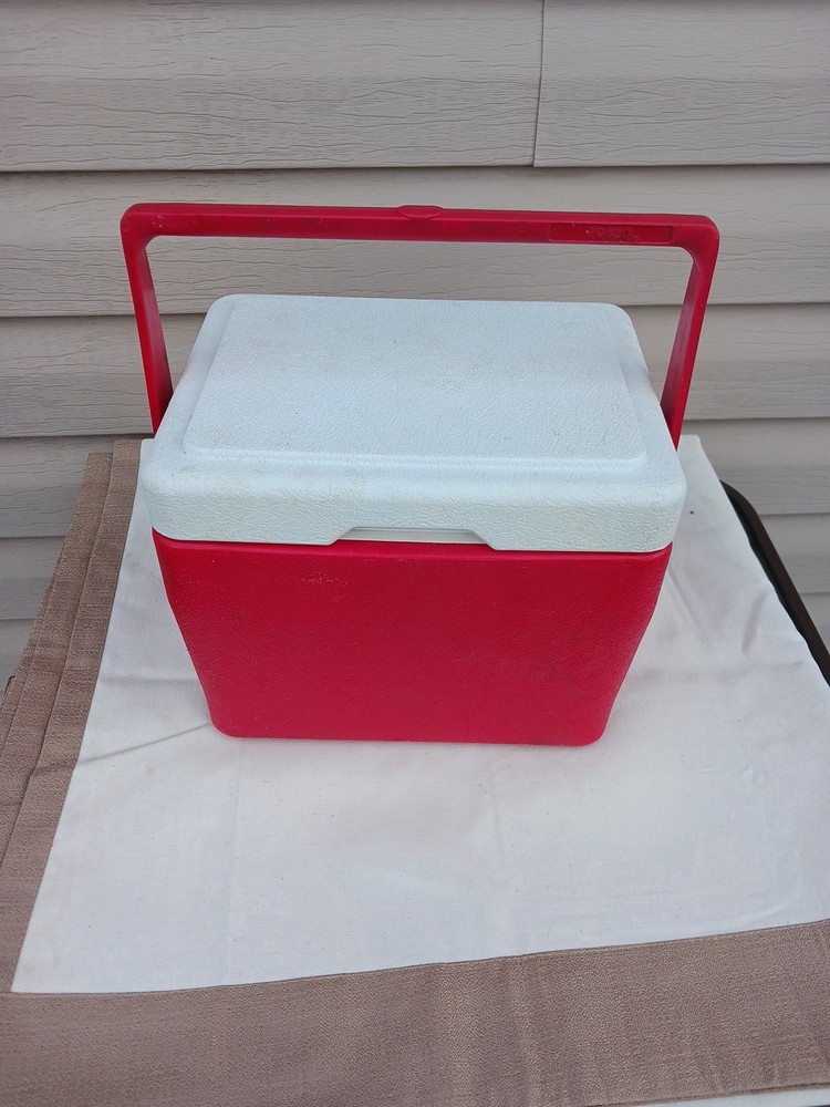 Igloo Personal 6 Cooler
