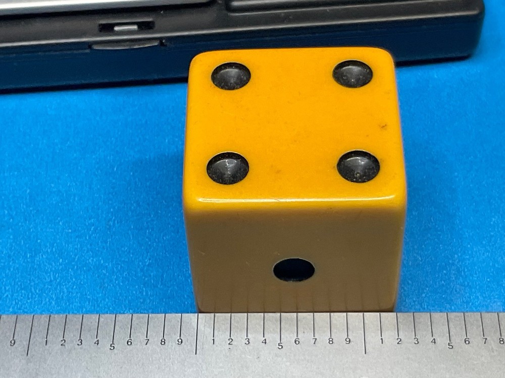 ———-LARGE SINGLE DICE——B-1