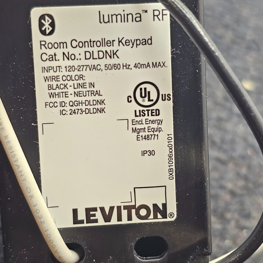 Leviton DLDNK-1W Lumina RF Decora 1Button multi-function BLE Keypad White