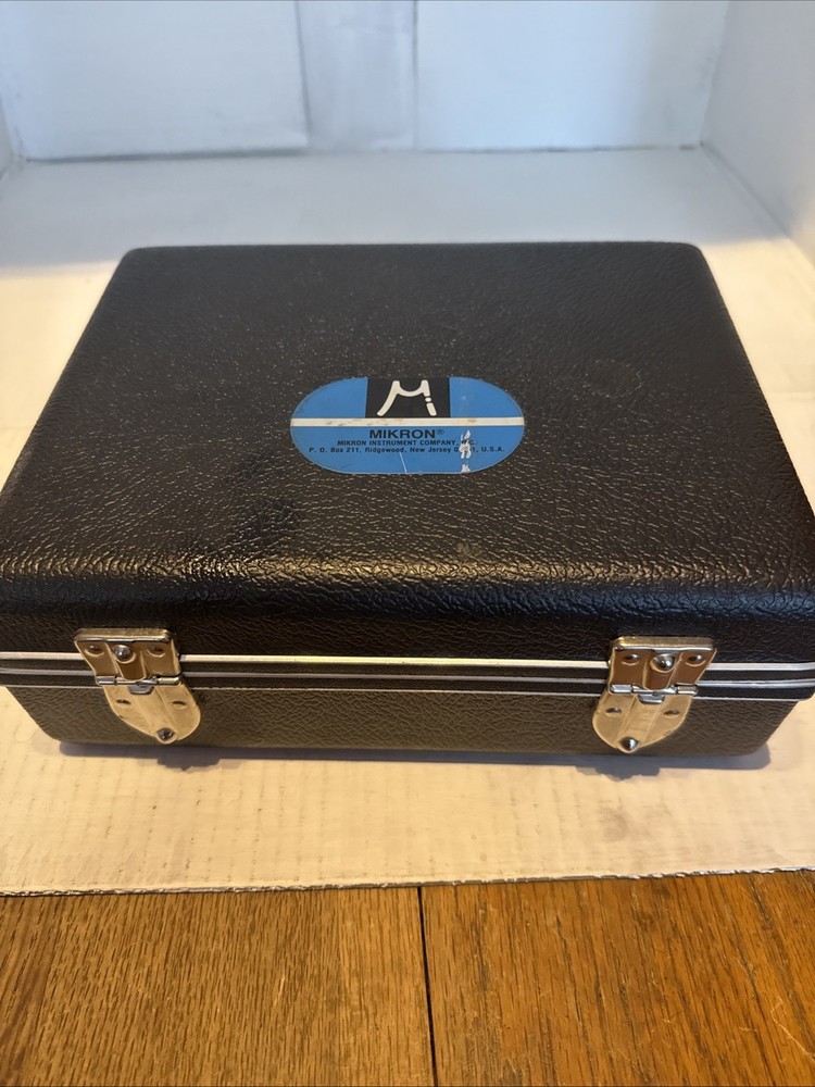 Mikron M80B-2CPH Digital Infrared Thermometer w/documents