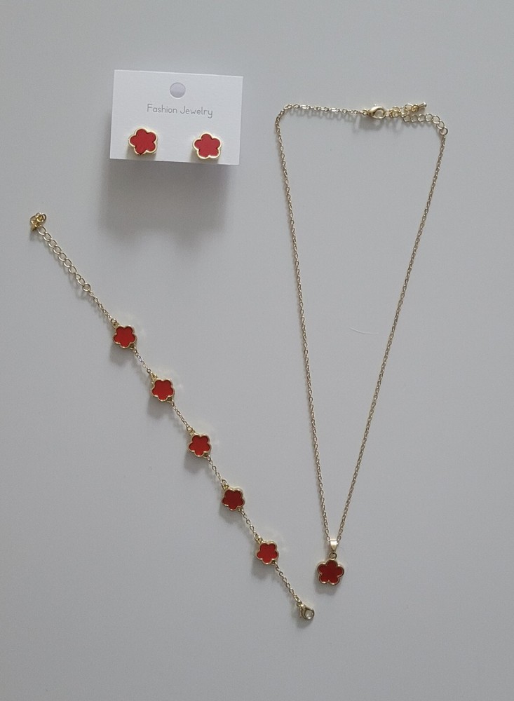 Flower, Clover matching red bracelet and earrings