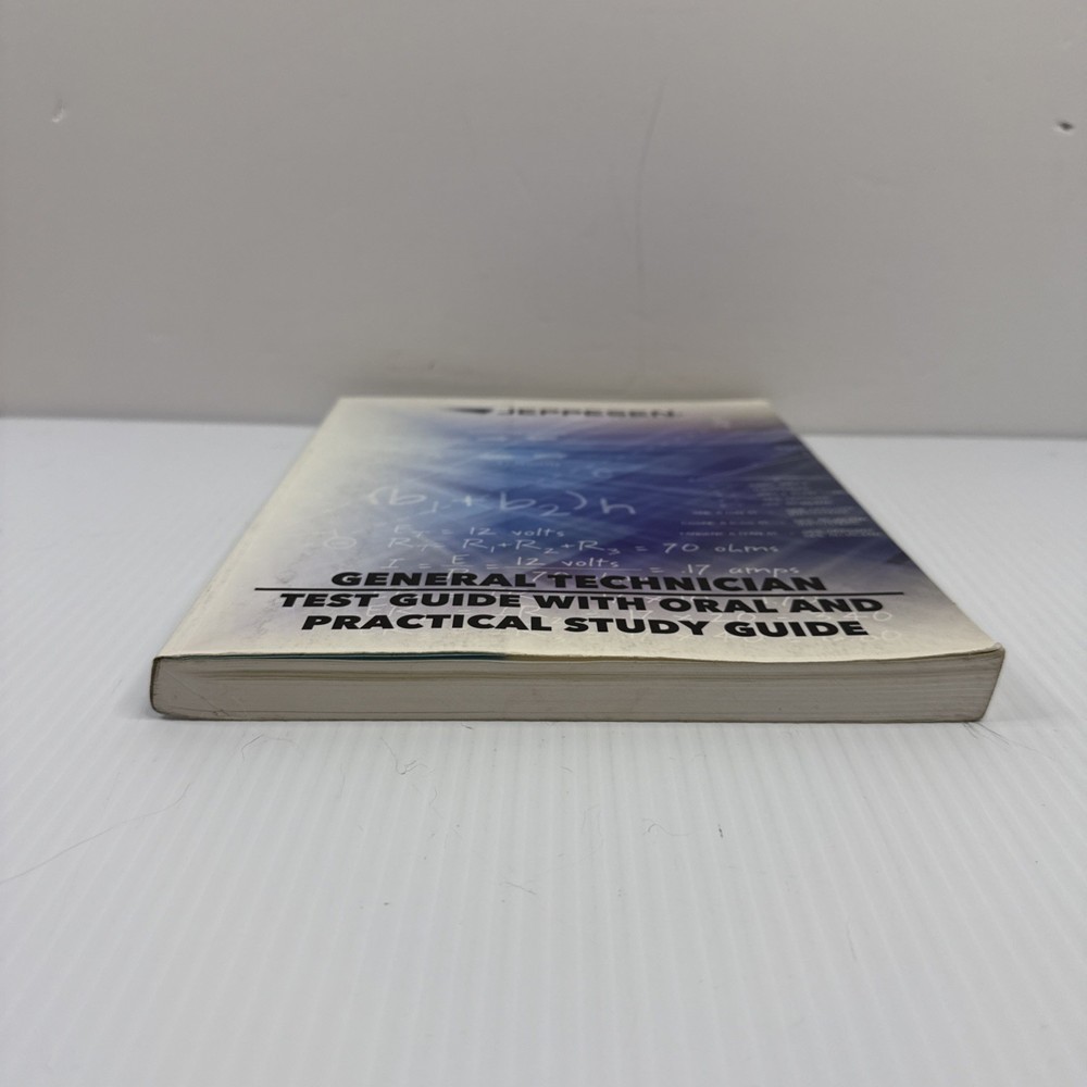 Jeppesen General Test Guide with Oral and Practical Study Guide - 10002000-008