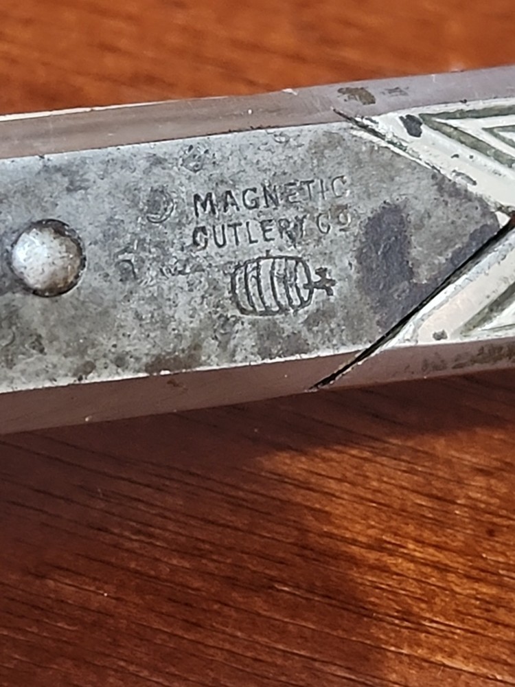 D. Peres Solingen Germany Scissors Magnetic Cutlery