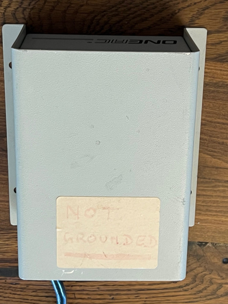 OneAC CL1101.5 Power Conditioner Filter 120VAC 1.5AMP Working