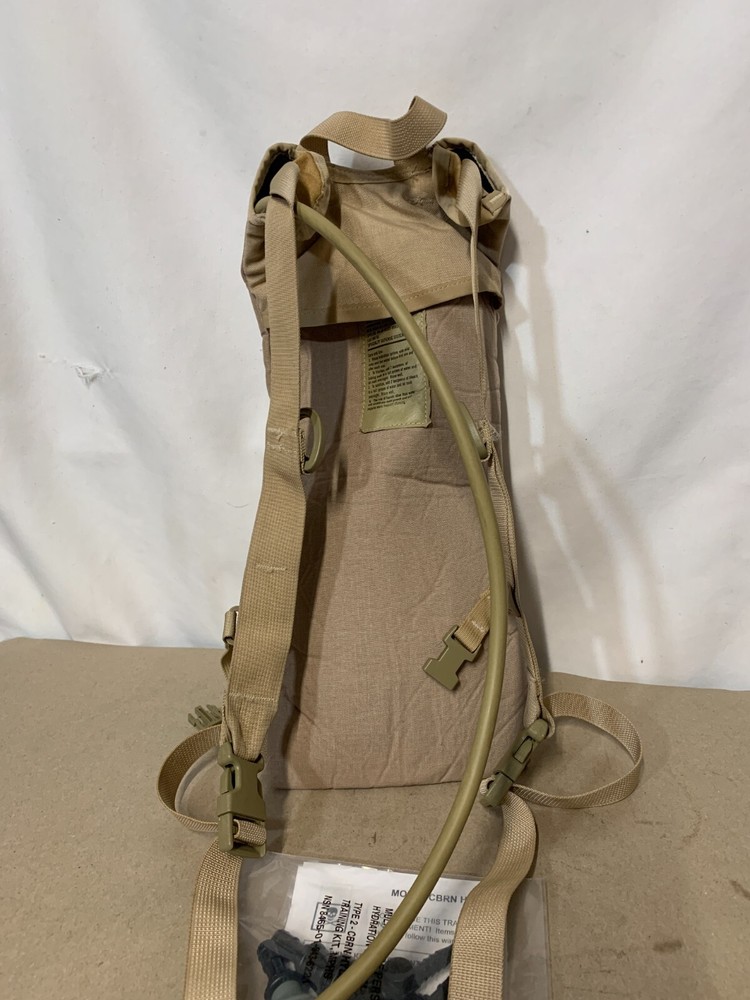 MOLLE II Modular Lightweight Hydration Carrier Desert Tan Bundle w New Bite Kit