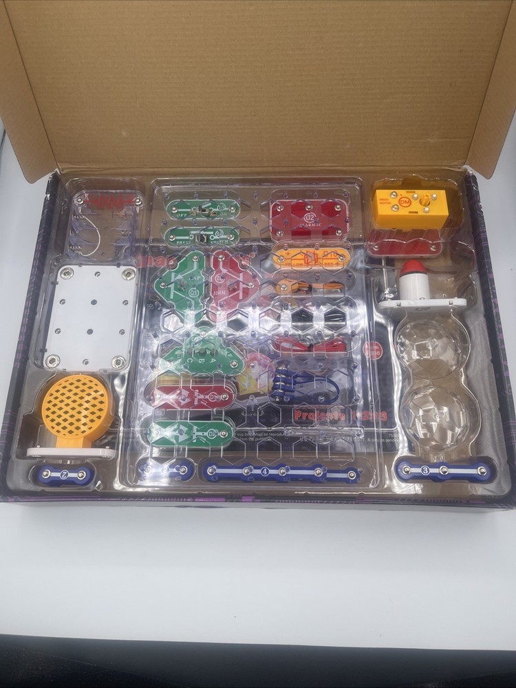 Snap Circuits Arcade Electronic Game STEM Kit 200 Projects Learning Fun