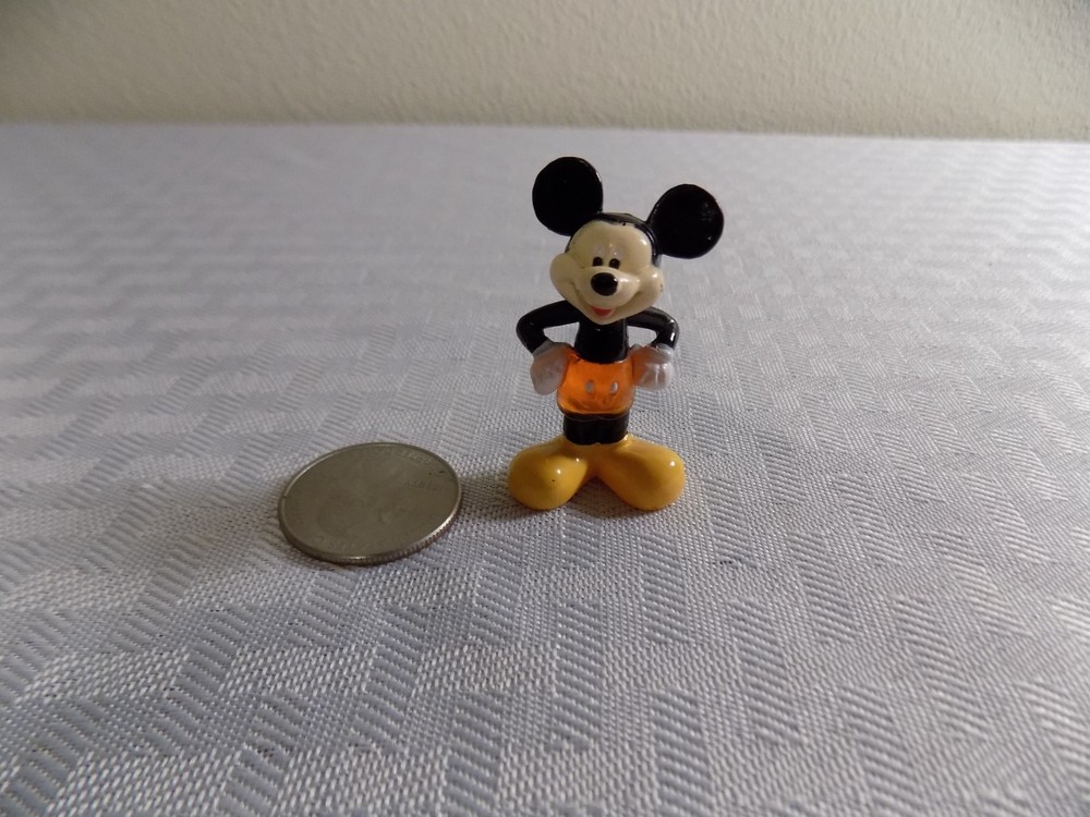 VINTAGE MICKEY MOUSE MINI FIGURE