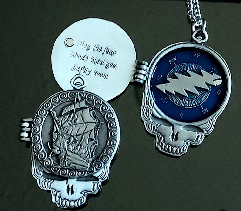 Grateful Dead pendant & Pin Set