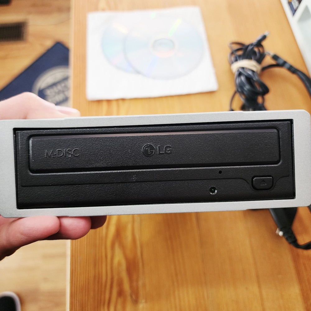 OWC OWCMR3USD24 Mercury Pro 24x Super-multi DVD CD Burner Reader External Drive