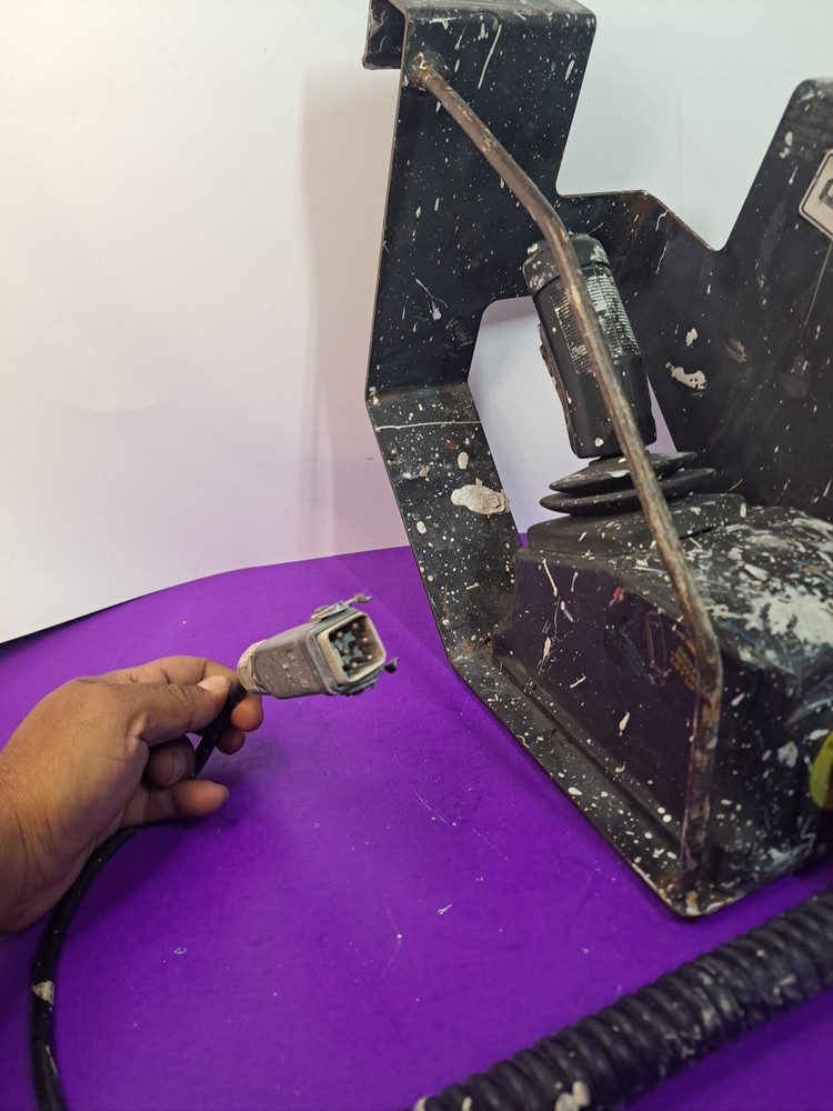 Dingli 00000706 Control box UNTESTED