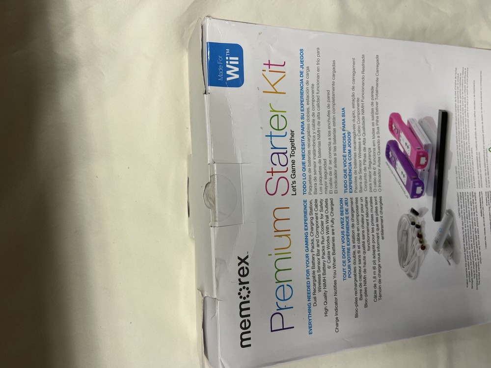 Memorex Wii Starter Kit New. Component Cables, Charging Station More