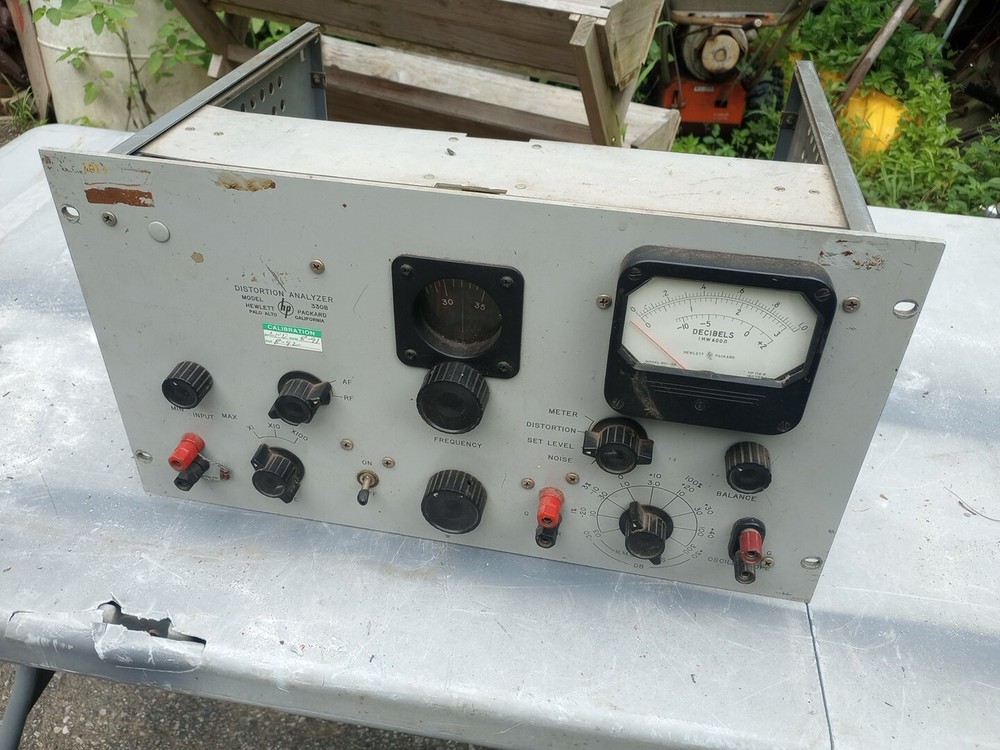 HP Model 330 B Distortion Analyzer