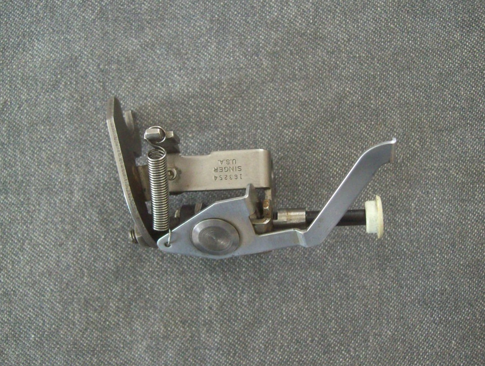 Singer 600E, 603E Sewing Machine Bobbin Winder Push Button Unit