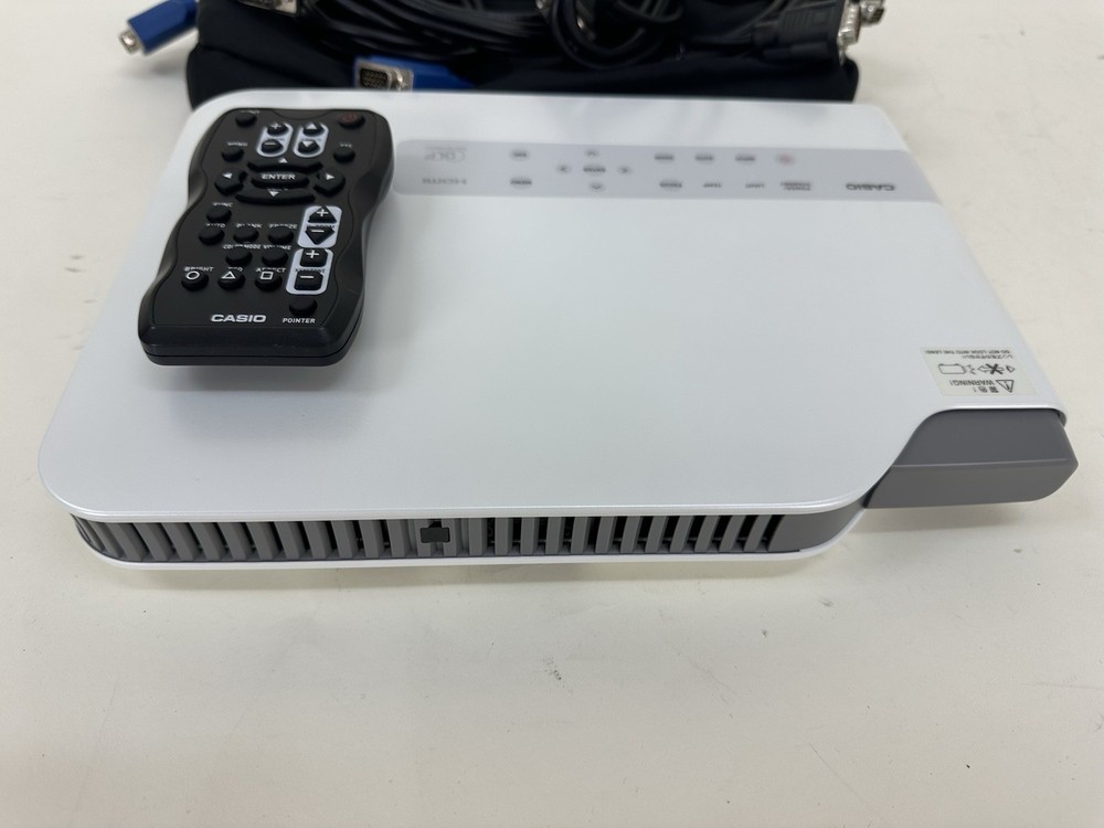 Casio Data Projector XJ-A240V HDMI Computer Connection Remote