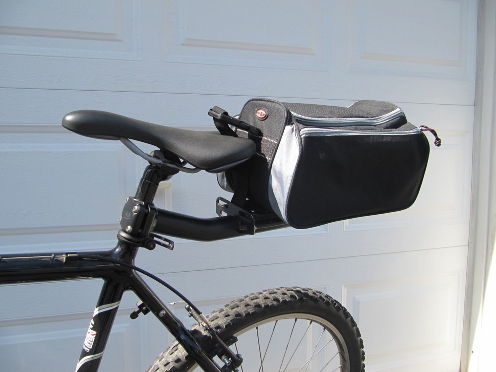 DELTA Trunk Bag Black & Beam Rack Klick Fix/Quick Release.