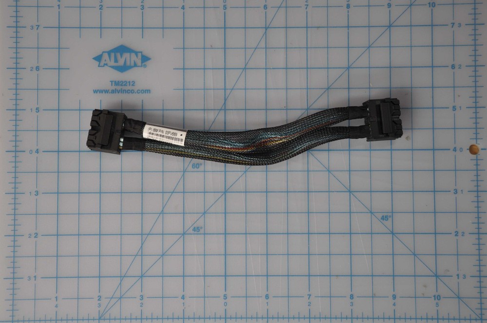 IBM Internal SAS Backplane Cable Assembly for P-Series Servers 00FV689