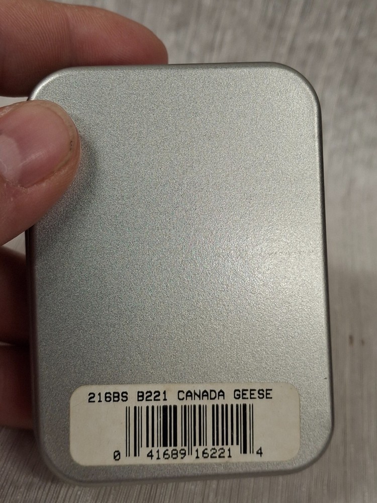 ZIPPO CANADA GEESE LIGHTER 1999