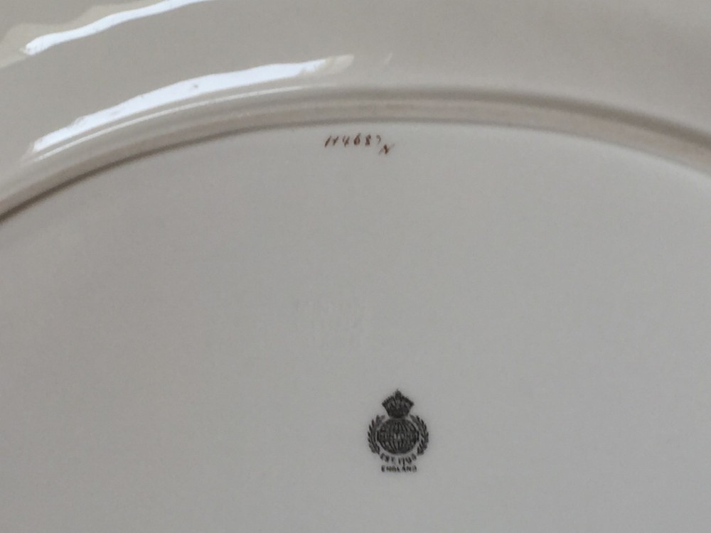 Minton GRANADA 15” Oval Serving Platter H4687