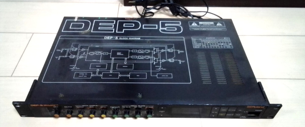 Roland DEP-5 Digital Effects Processor Rack Reverb Delay Chorus Tested