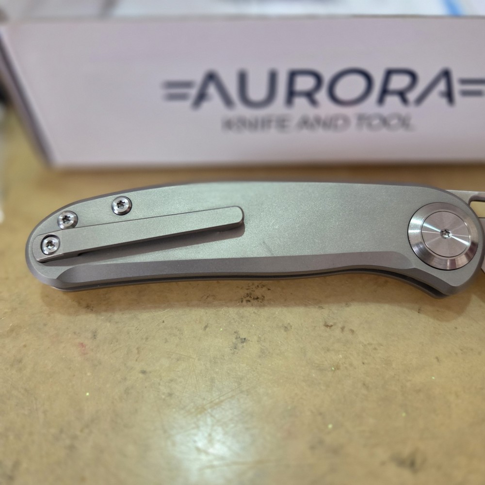Aurora Knife and Tool Hivemind