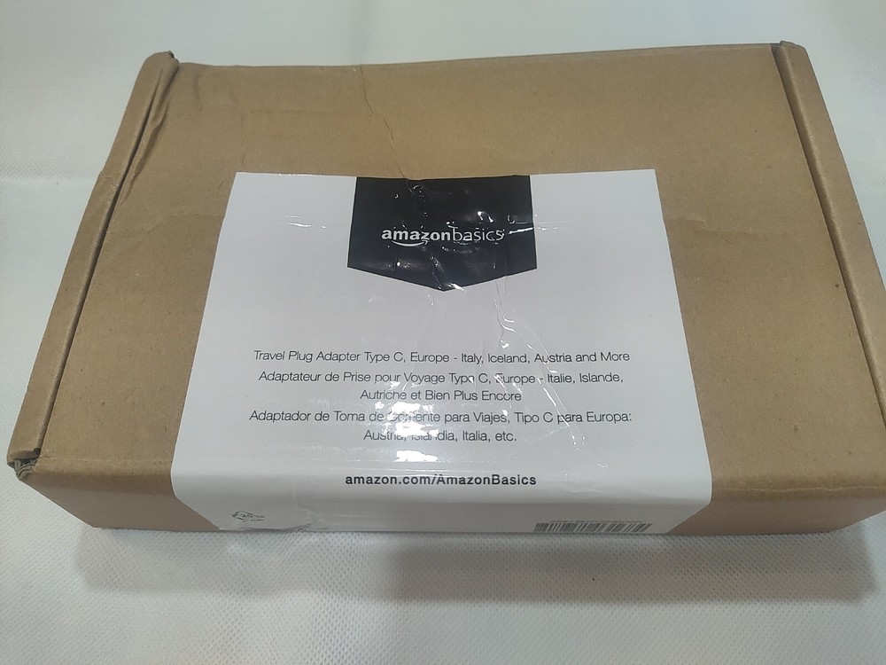 Amazon Basics Travel Plug Adapter