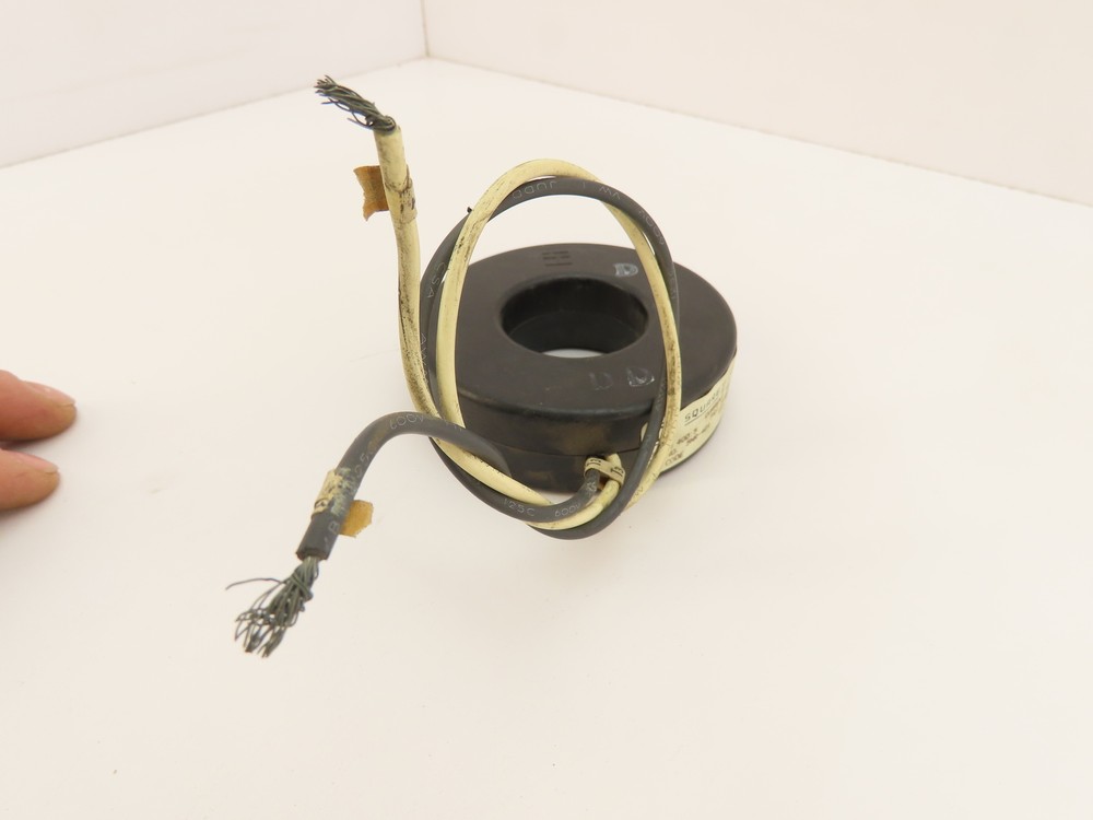 Square D 5NR-401 Current Transformer 400:5