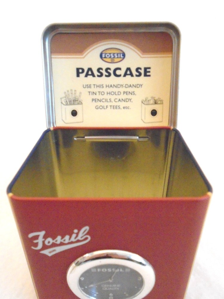Fossil Knick Knack Passcase Tin Desk Clock