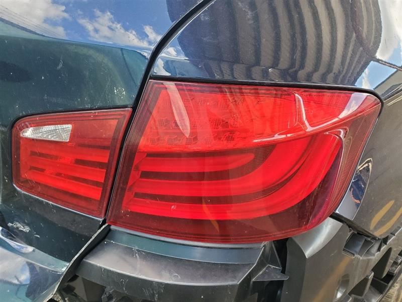 Control Module Bluetooth Amp PN 925715401 OEM 2011 BMW 528I