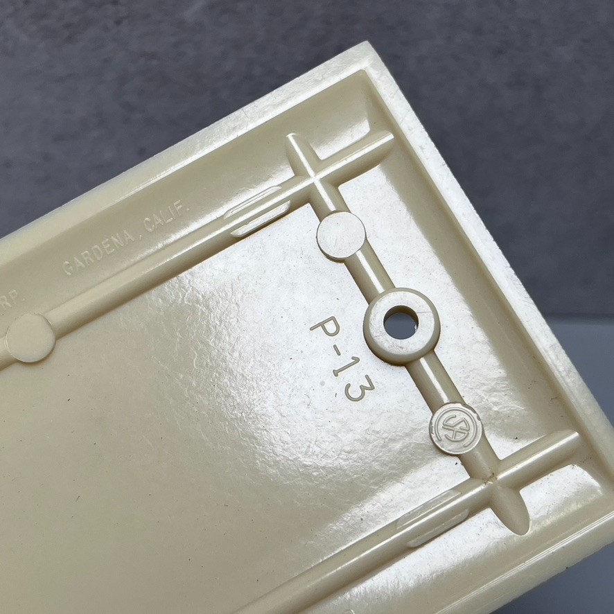 Vintage P&S Art Deco Ivory Plain Bakelite Solid Plate Cover