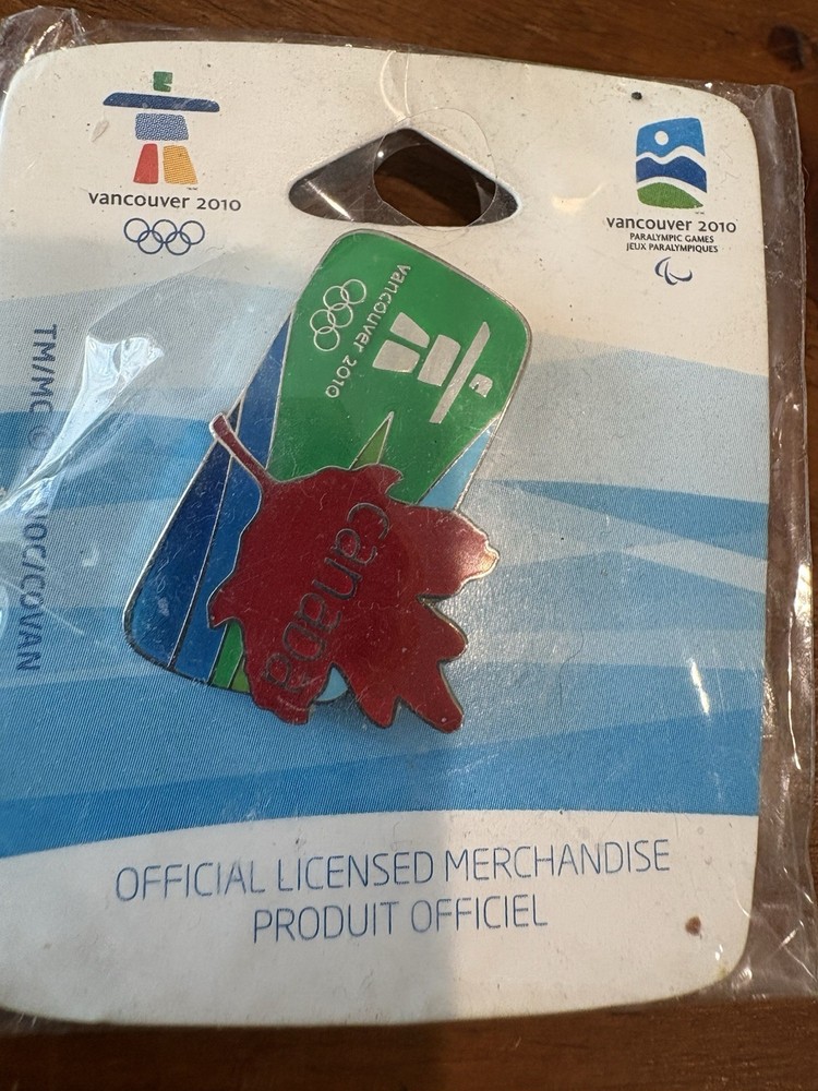 2010 Olympic Pin Canada