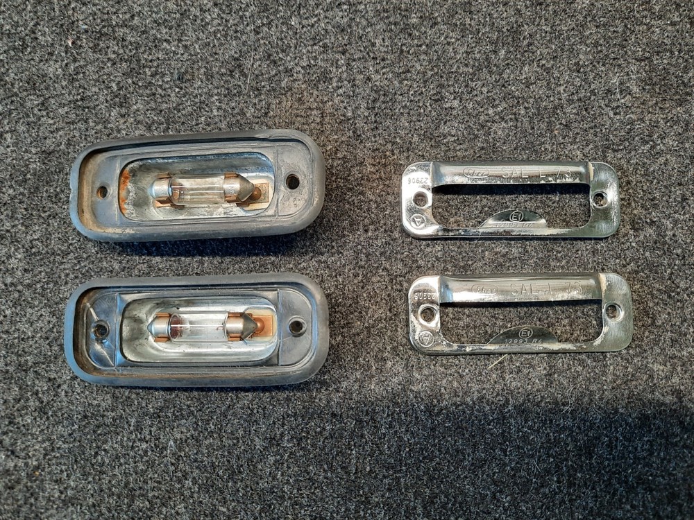 BmW E3 Rear Number Plate Light