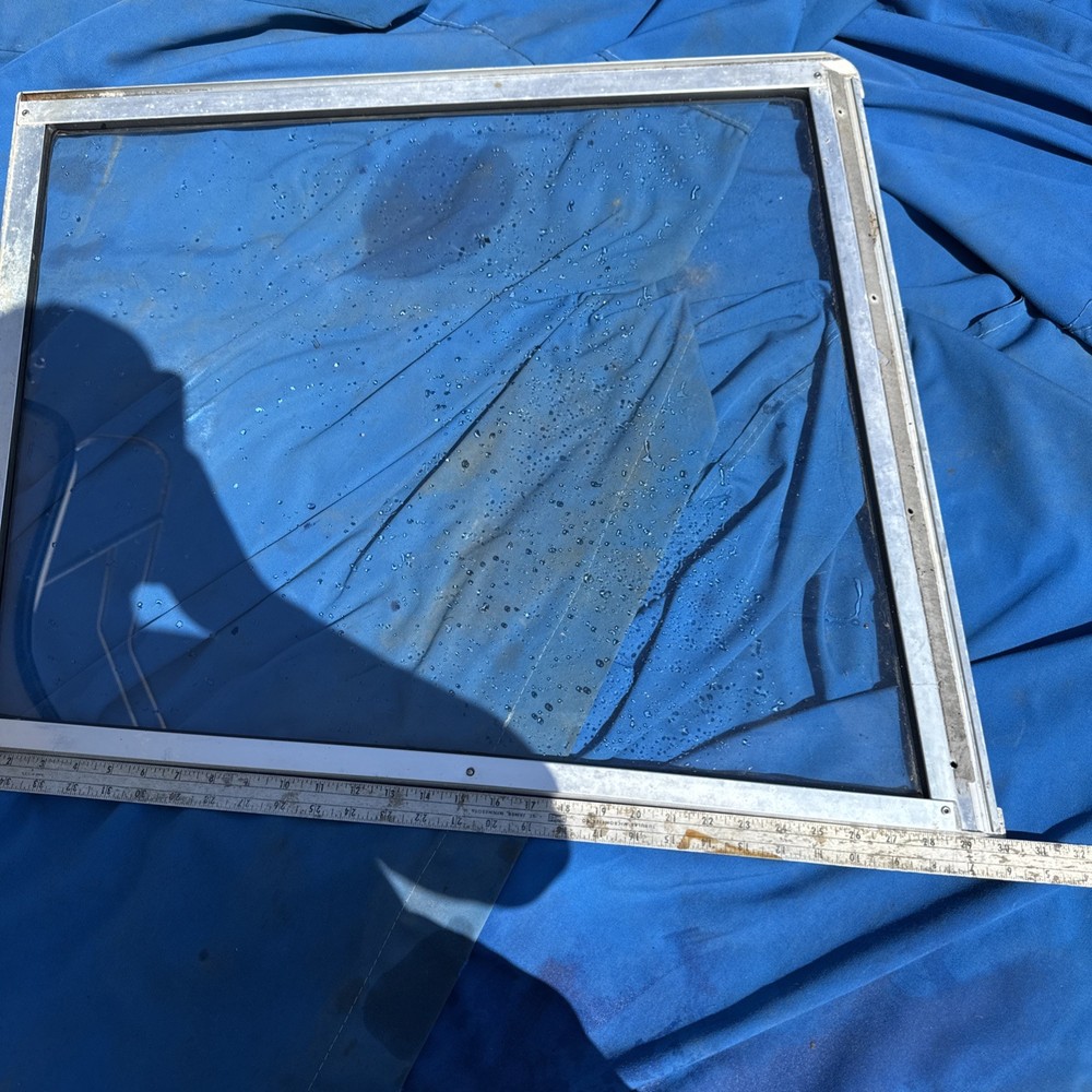 Bayliner Capri Windshield Window Glass