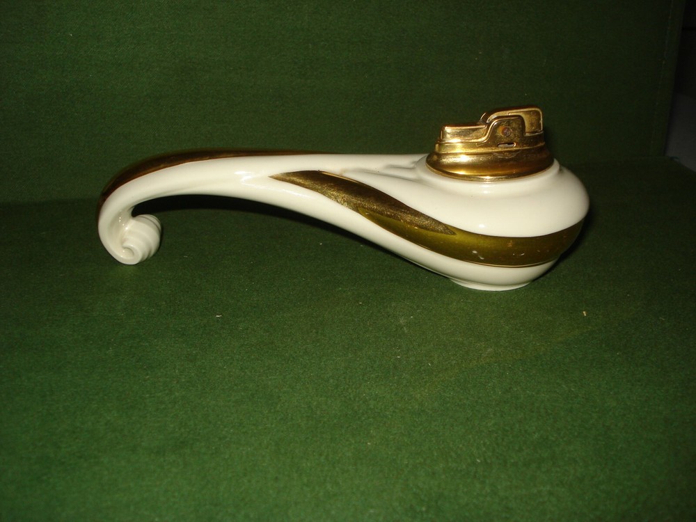 1956 RONSON LIGHTER KNOWN AS "FANTASY", NICE SHAPE.