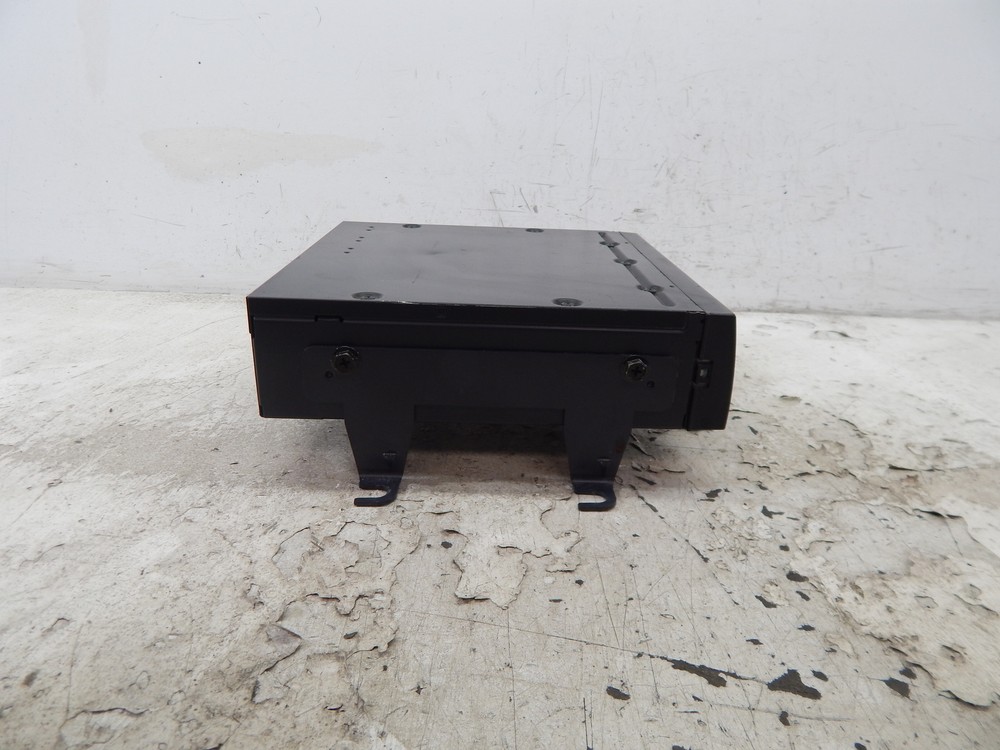 VOLVO XC 90 MK1 02-06 SAT NAV DVD UNIT