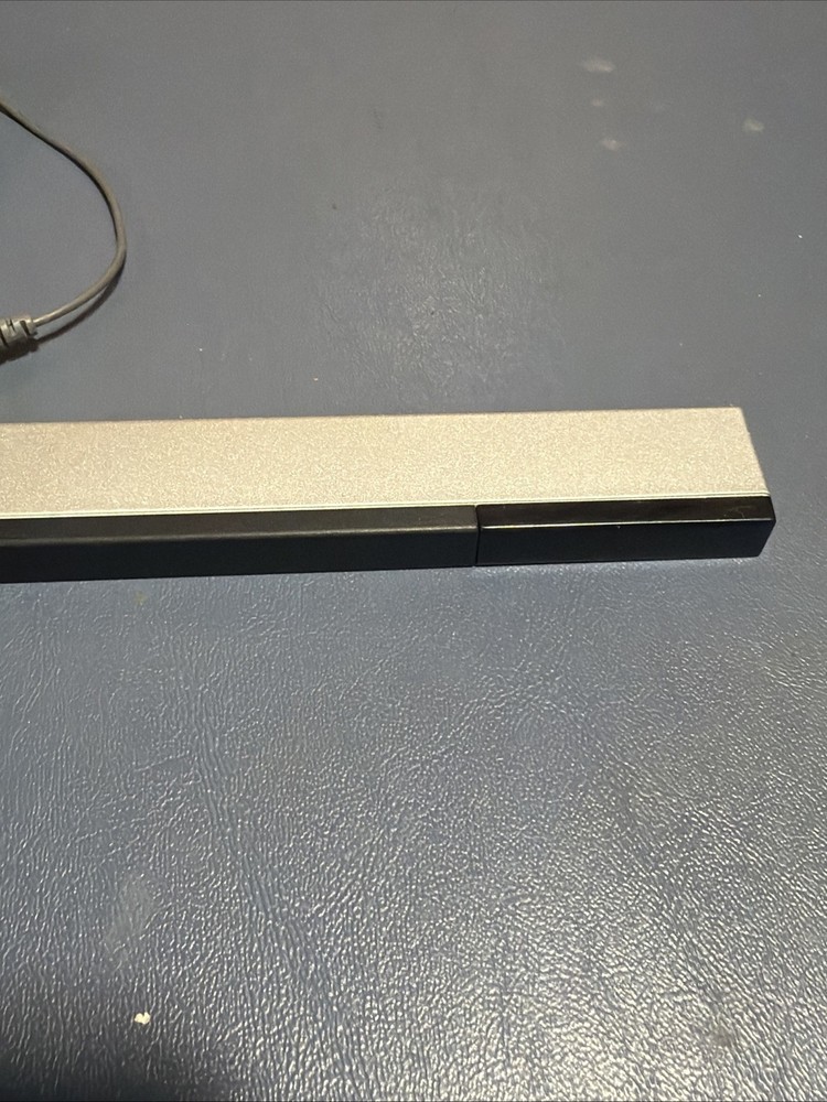 Nintendo Original Wii Sensor Bar - Silver Untested