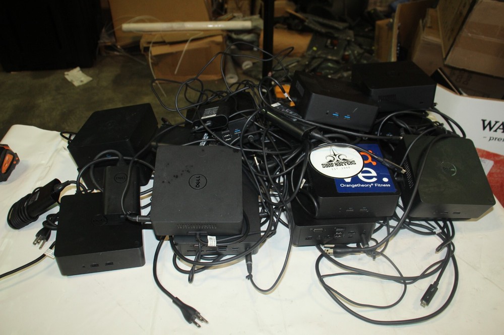 Lot of 17 Dell K16A Thunderbolt Docking Stations