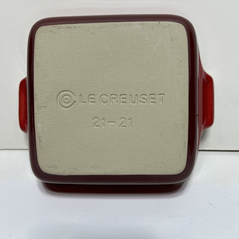 Le Creuset Small Square Baking Dish Red 21-21